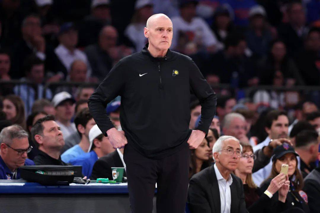 KAIYUN-西亚卡姆迎来十赛季出色发挥，利物浦观众热烈欢呼！