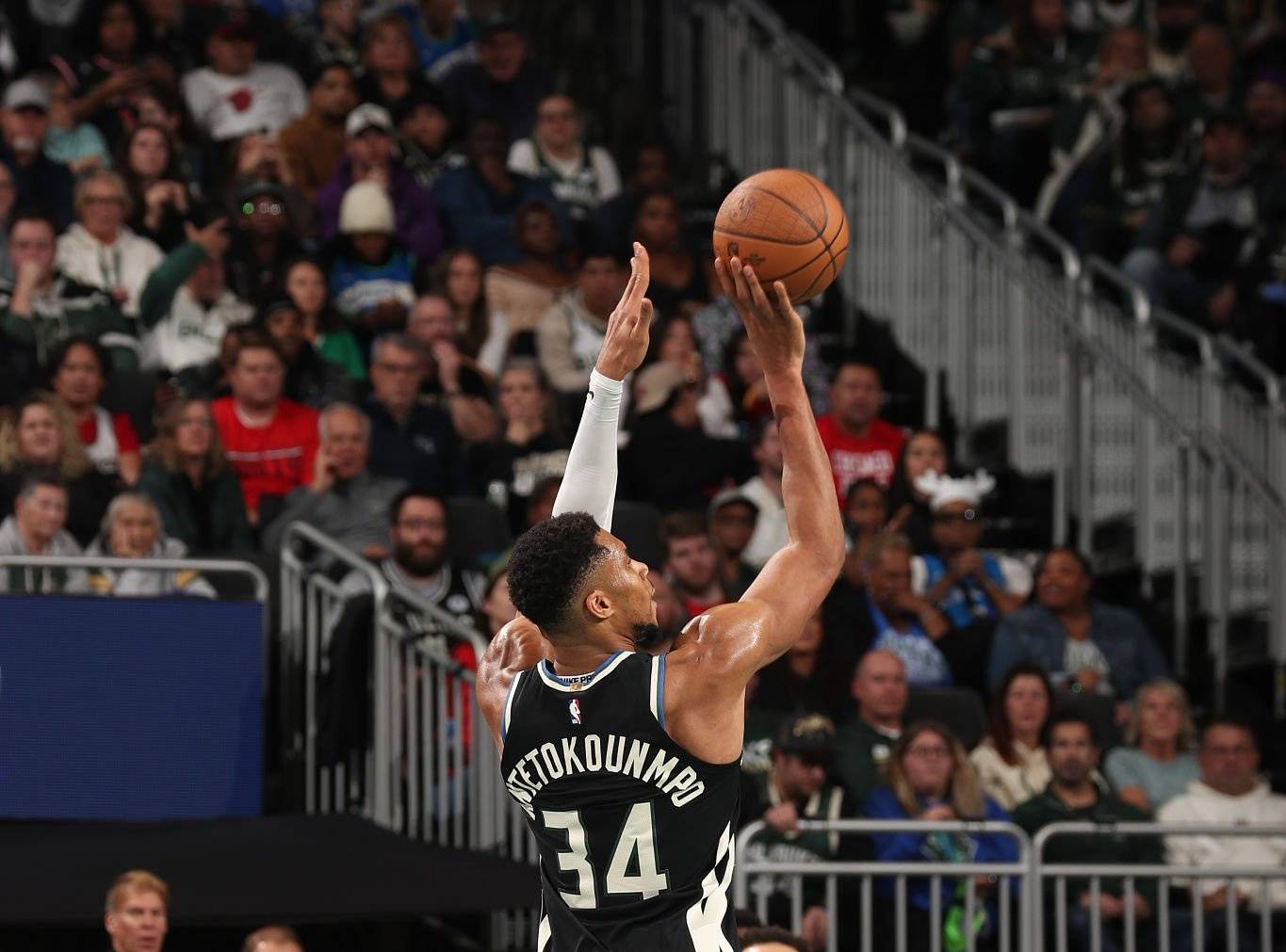 KAIYUN-关于字母哥关键节点惊险取胜，独行侠带队取胜！的信息