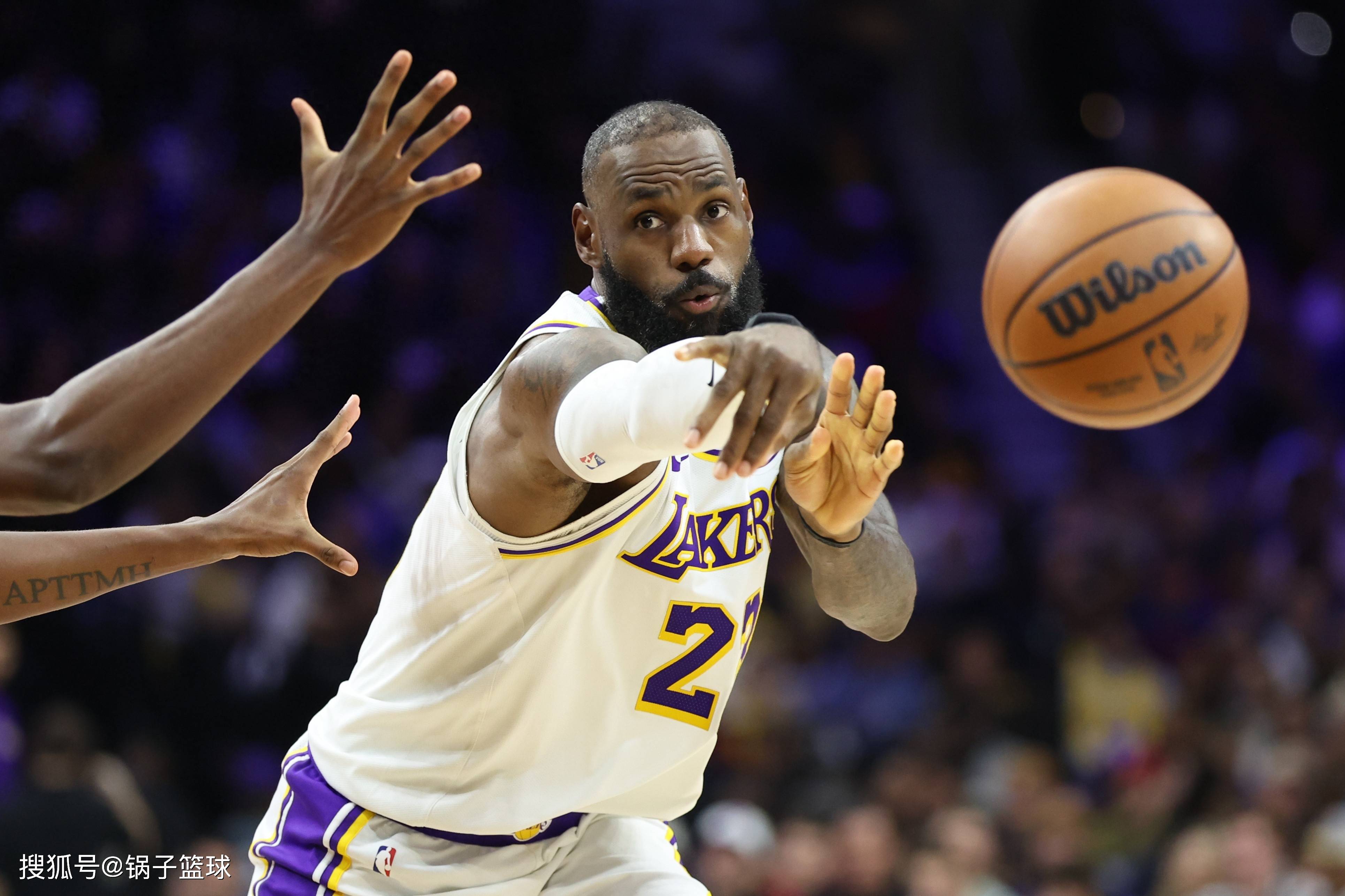 开云体育- 詹姆斯爆冷击败塞尔维亚队,绝杀引爆全场视频 